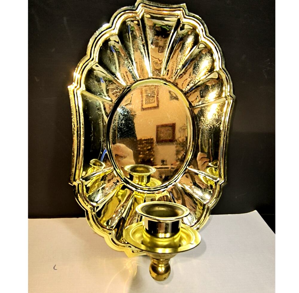 1585. Vintage HomCo Candle Sconce Shell Back Gold Tone
